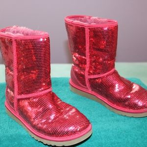UGG Classic Short Sparkles Ruby Red
